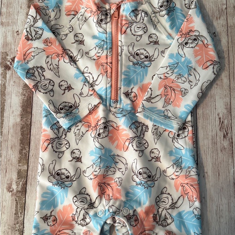 Disney Stitch Rashguard - Picture 2 of 2